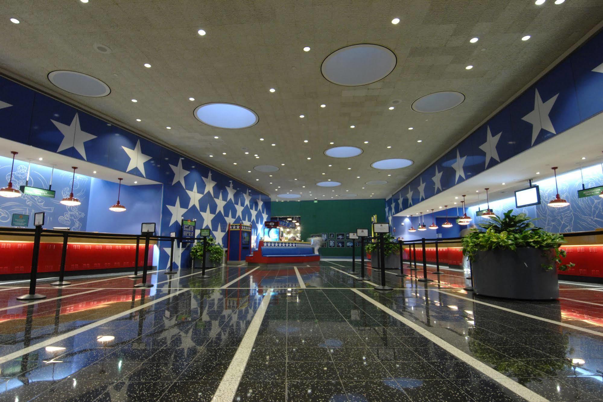 Disney'S All-Star Sports Resort Лей Буена Виста Екстериор снимка